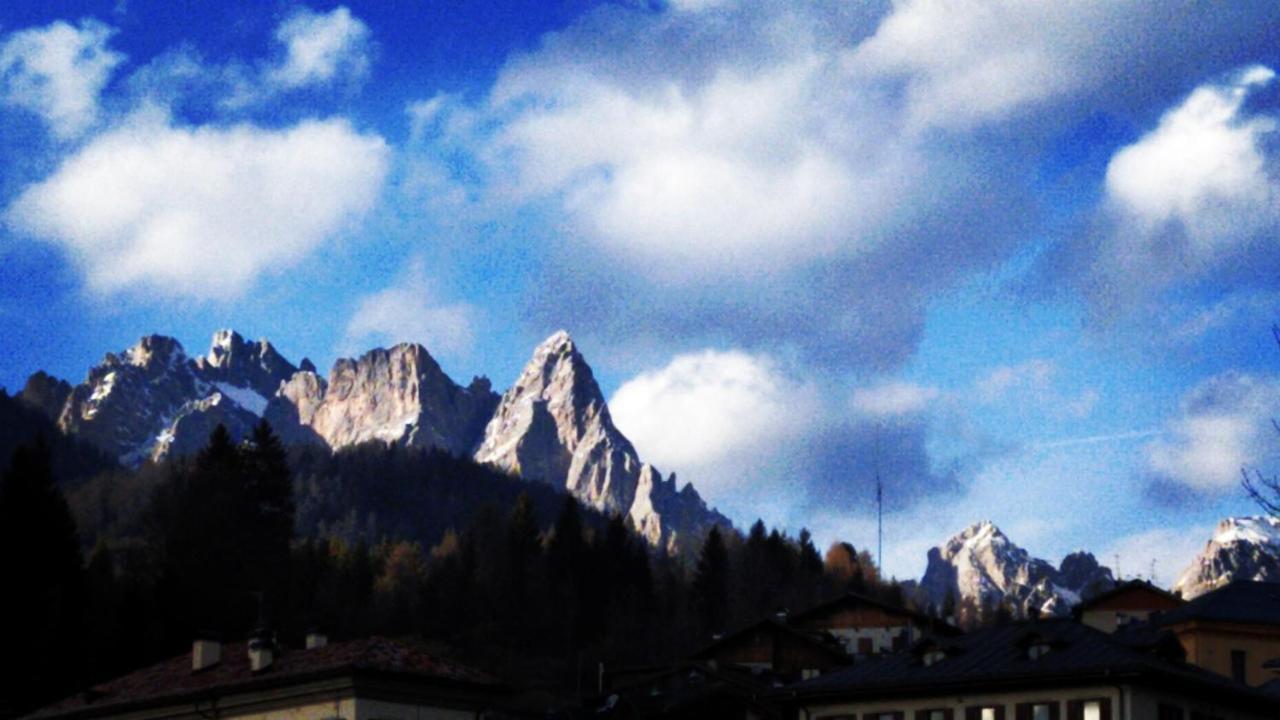 Appartamento Al Sole ปีแอเว ดี กาโดเร ภายนอก รูปภาพ