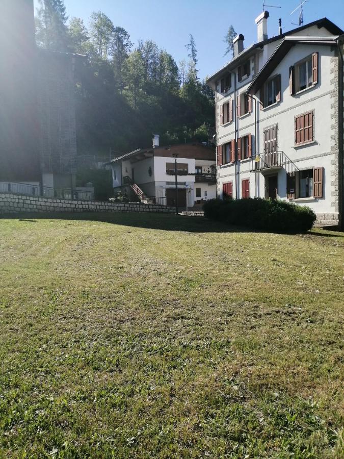 Appartamento Al Sole ปีแอเว ดี กาโดเร ภายนอก รูปภาพ